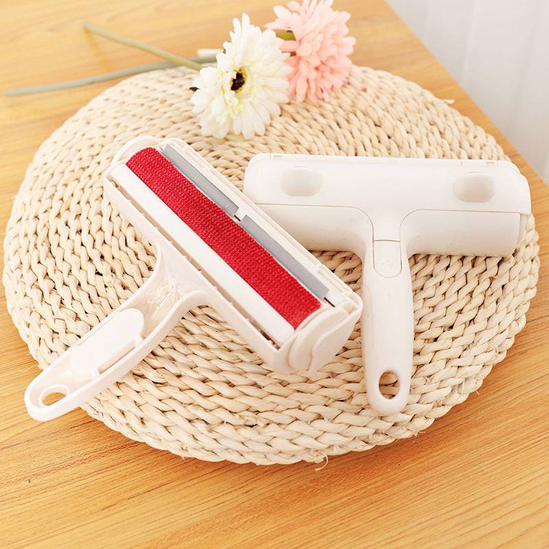 Roller brush pet hair cleaner
